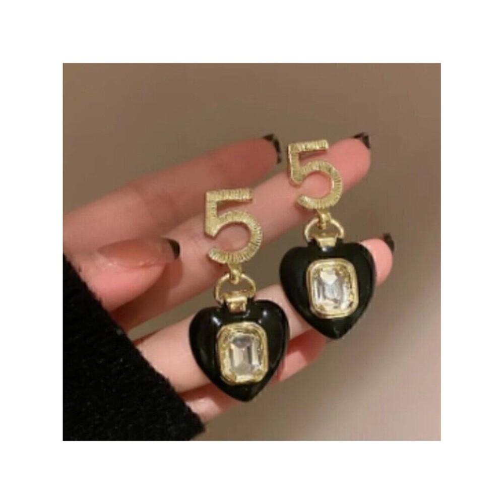 Number 5 with Sparkling rhinestone Black Heart Earrings